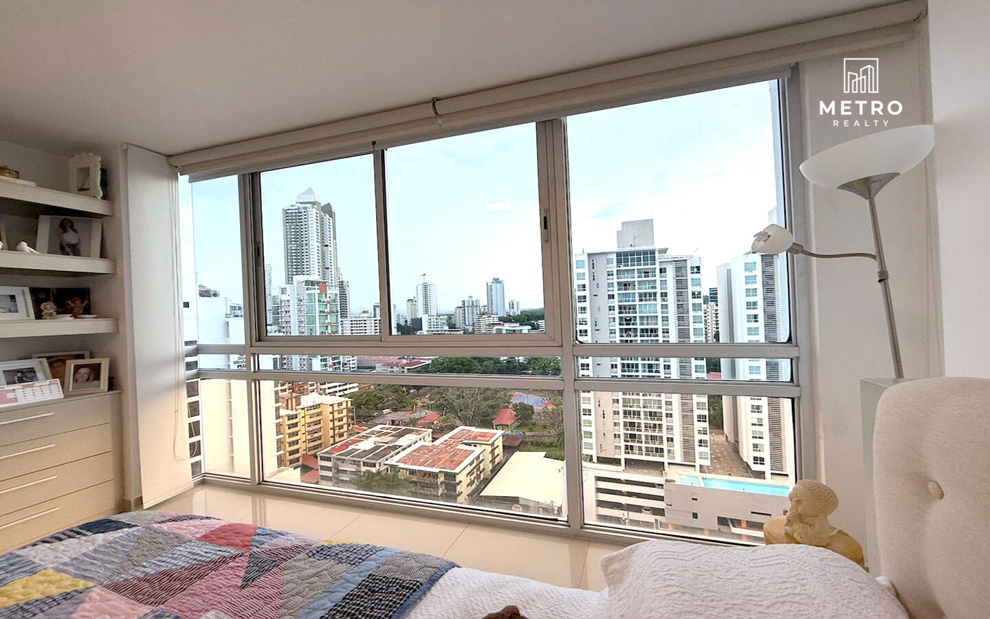 PH Zaphiro Apartment for Sale in Panama master bedroom view