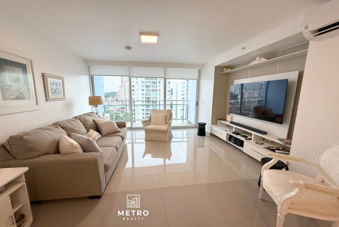 PH Zaphiro Apartment for Sale in Panama spacious living room