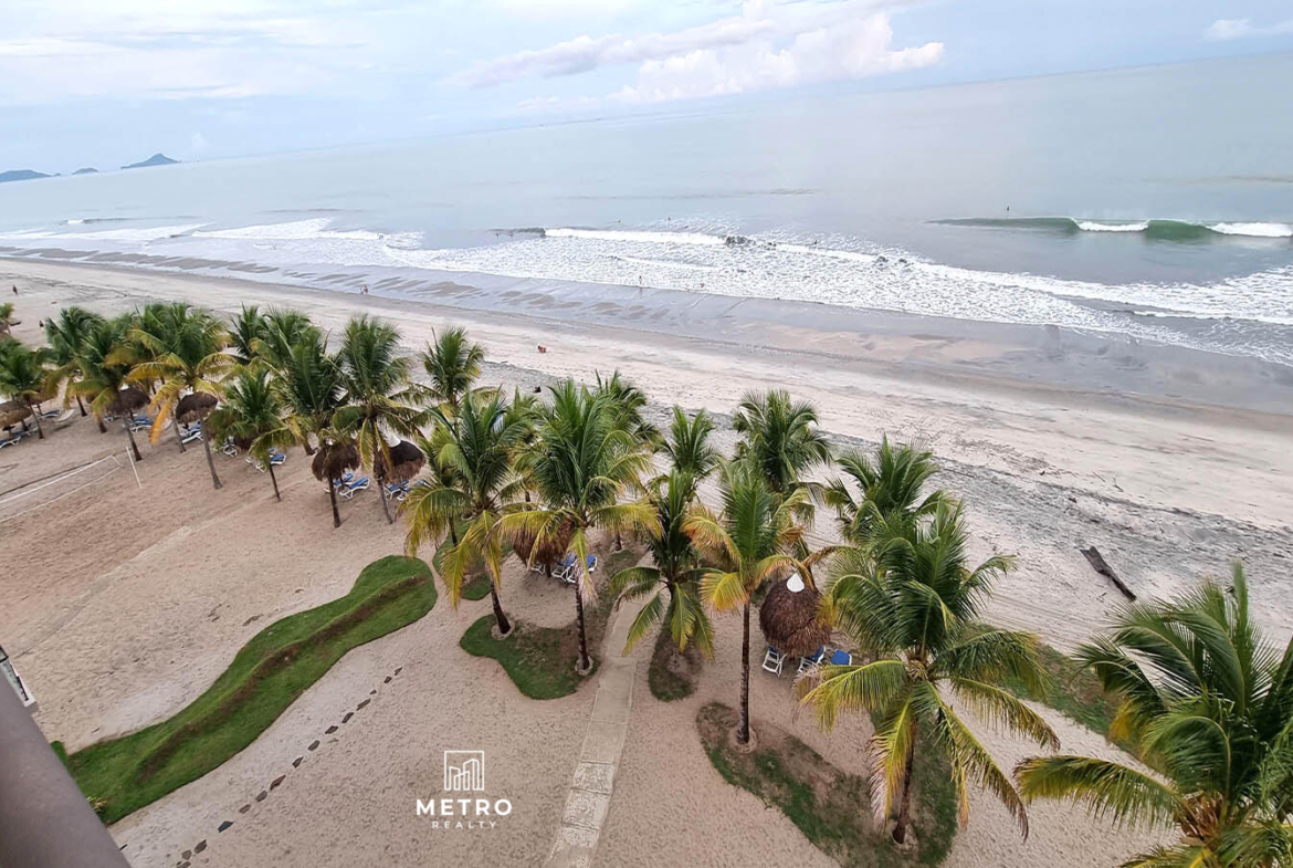 Playa Caracol Las Olas Penthouse for Sale