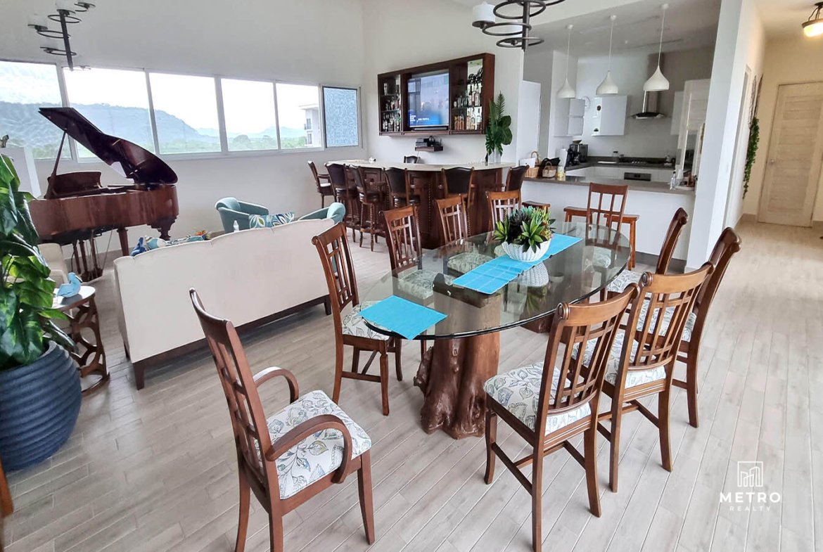 Playa Caracol Las Olas Penthouse for Sale Luxury kitchen and bar