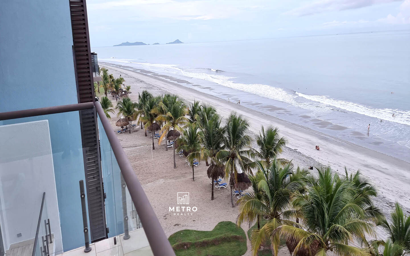 Playa Caracol Las Olas Penthouse for Sale terrace with ocean view