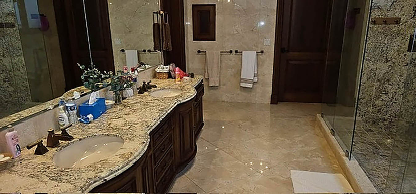 Altos del Maria Panama Real Estate Beautiful Bathroom