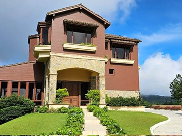 Altos del Maria Panama Real Estate Front House