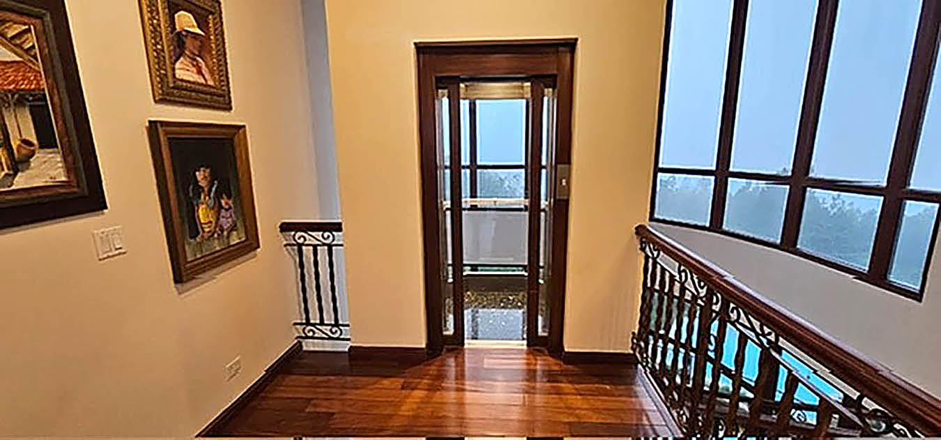 Altos del Maria Panama Real Estate Hall