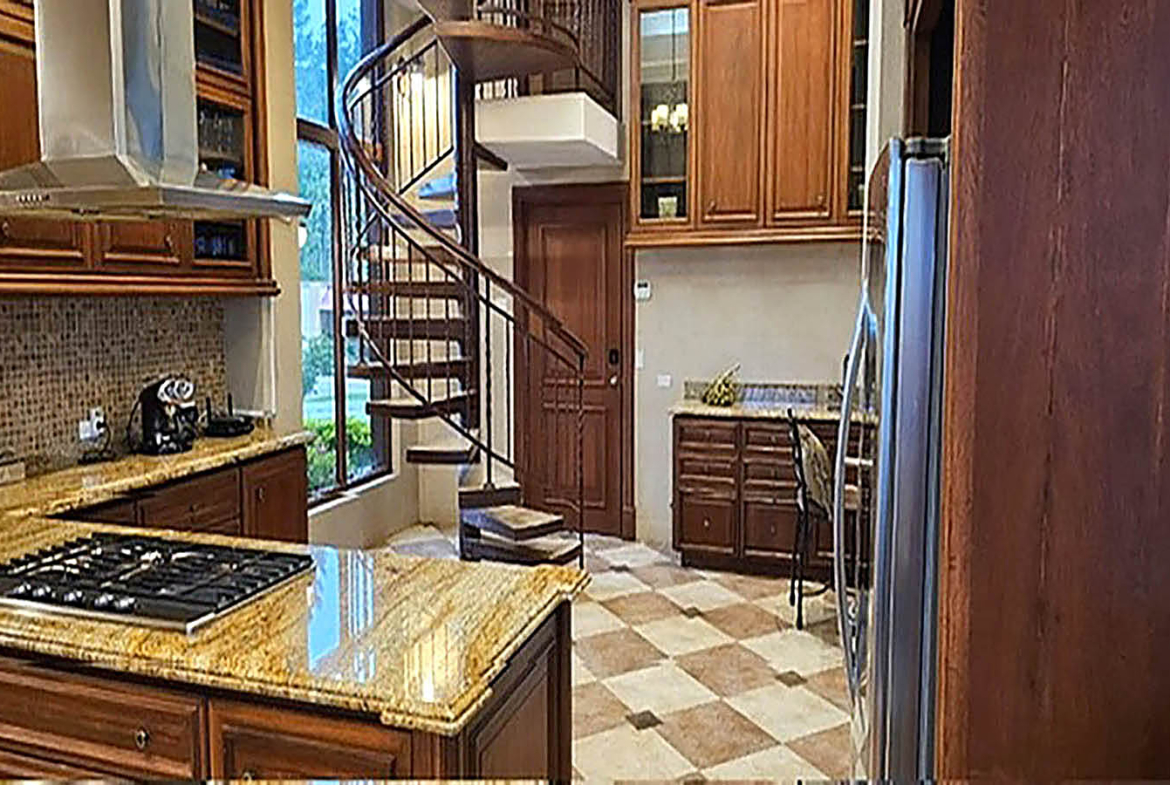 Altos del Maria Panama Real Estate Kitchen and Stairs