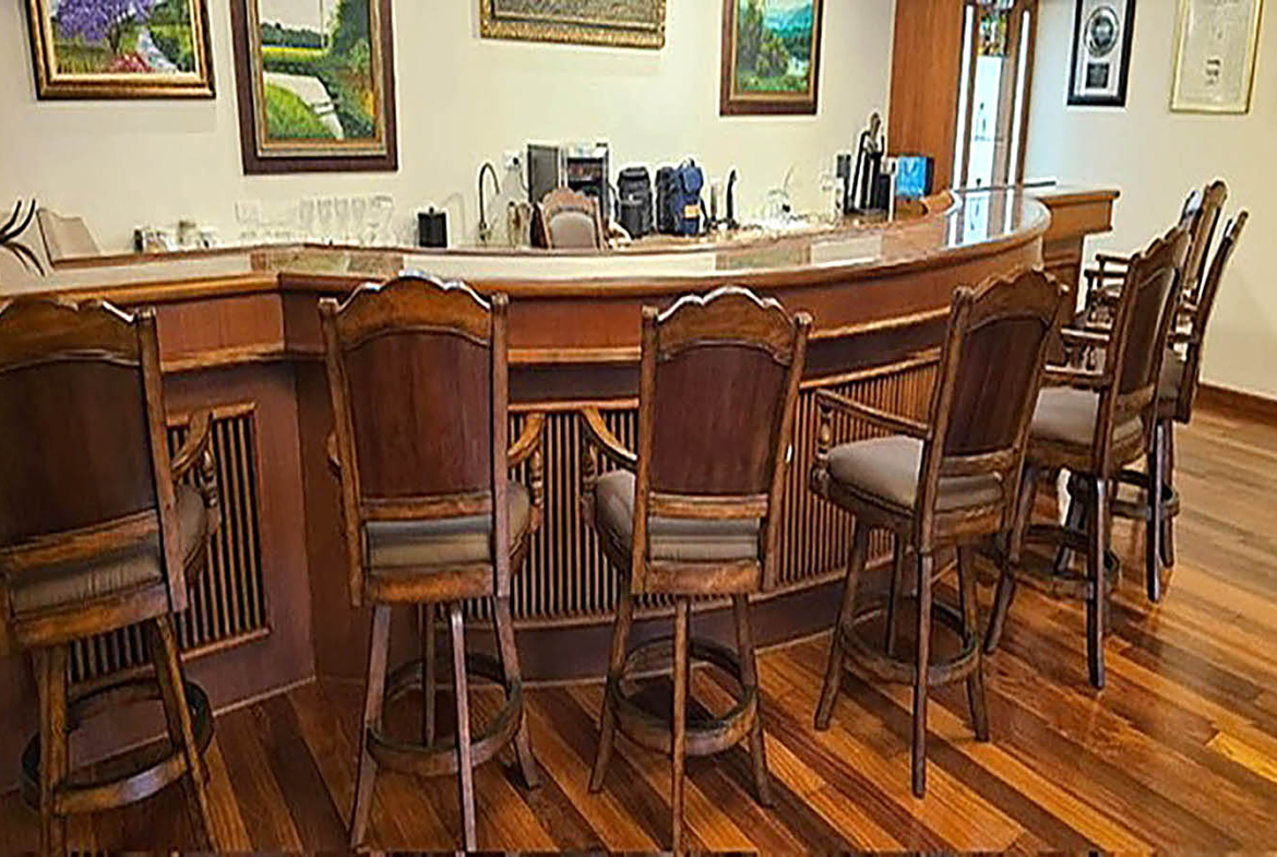 Altos del Maria Panama Real Estate Luxurious Bar