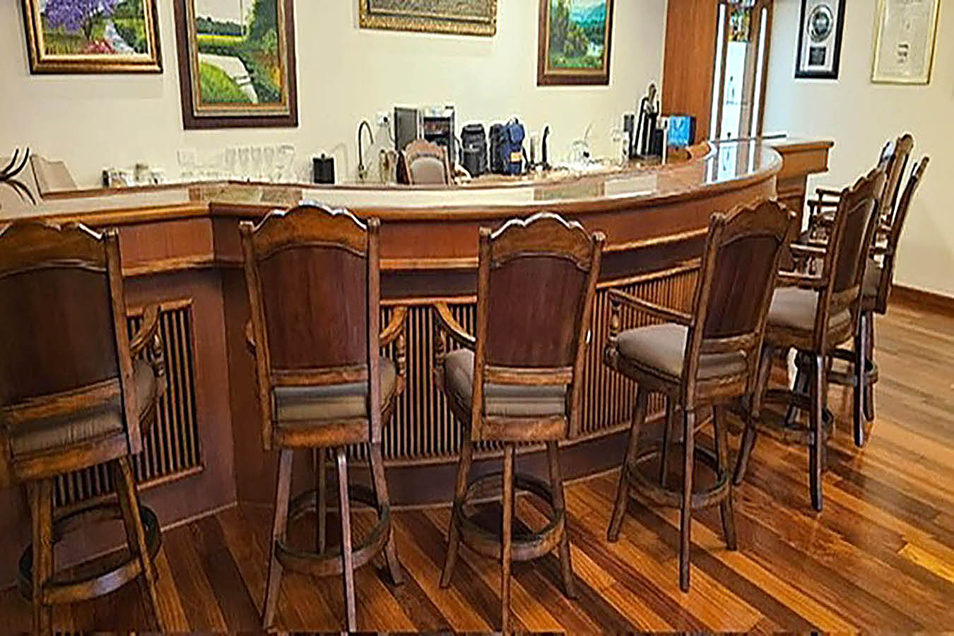 Altos del Maria Panama Real Estate Luxurious Bar