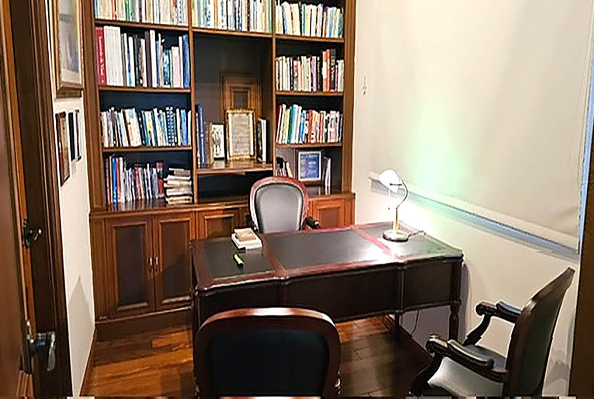 Altos del Maria Panama Real Estate Office