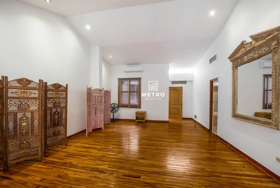 Casco Viejo Real Estate Beautiful Bedroom