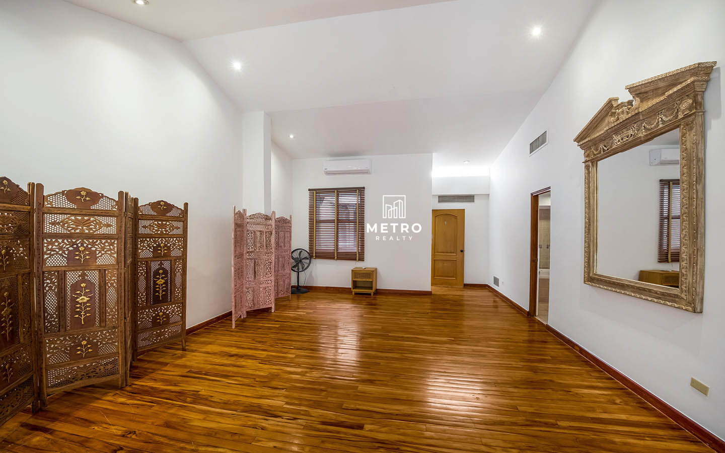 Casco Viejo Real Estate Beautiful Bedroom
