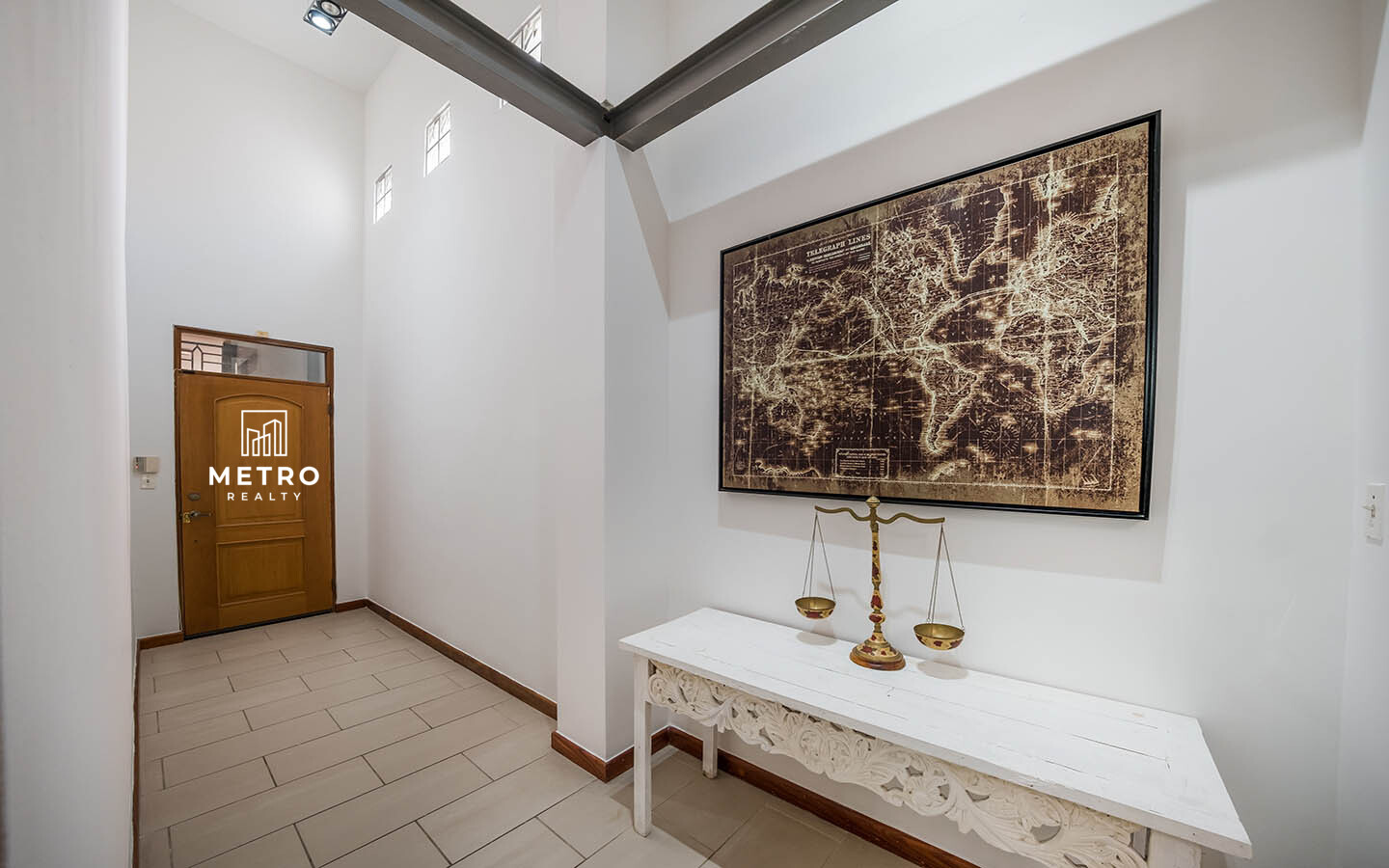 Casco Viejo Real Estate Beautiful Hall