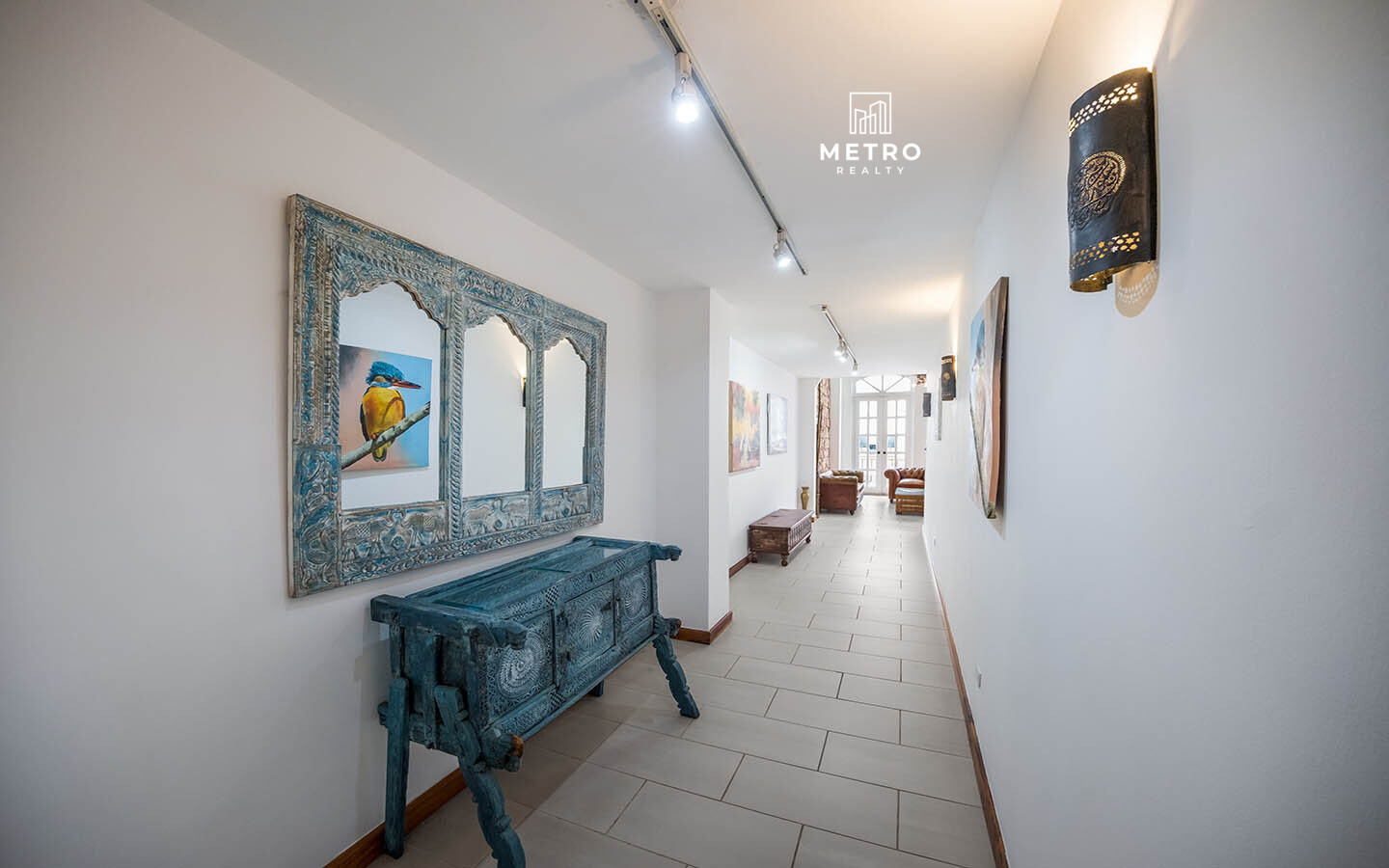 Casco Viejo Real Estate Hall