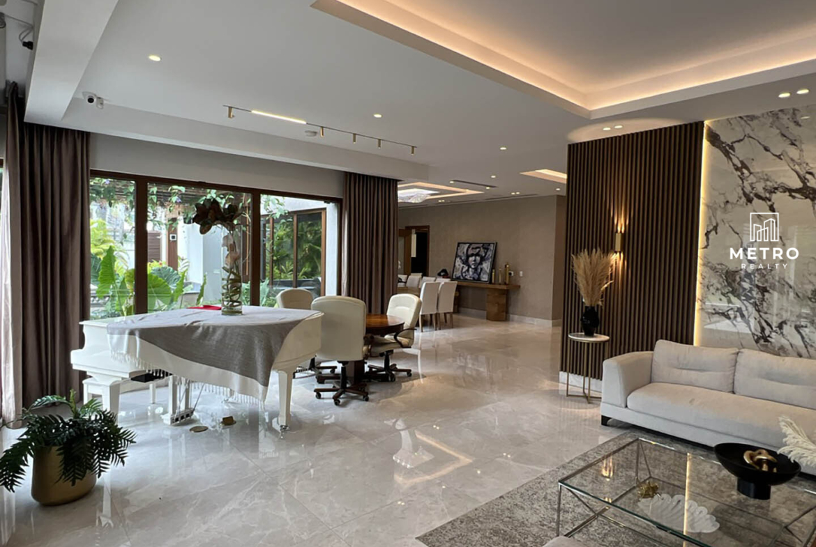 Houses for Sale in the Country of Panama Dining Beautiful Area