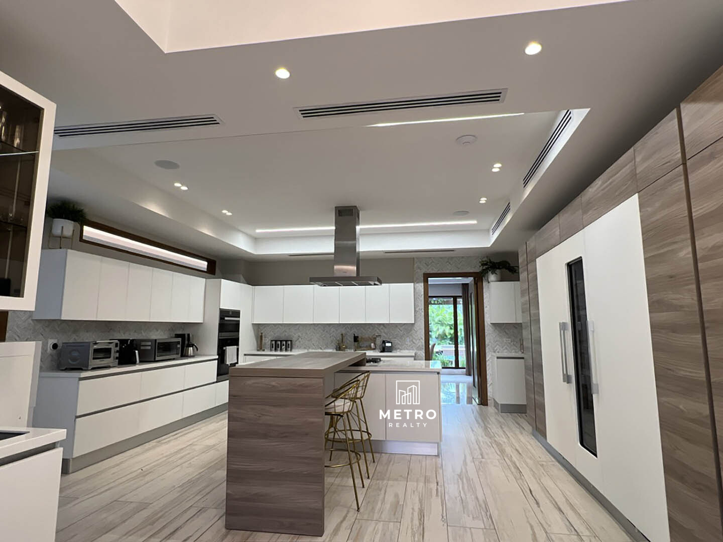 Houses for Sale in the Country of Panama Fully equiped Kitchen