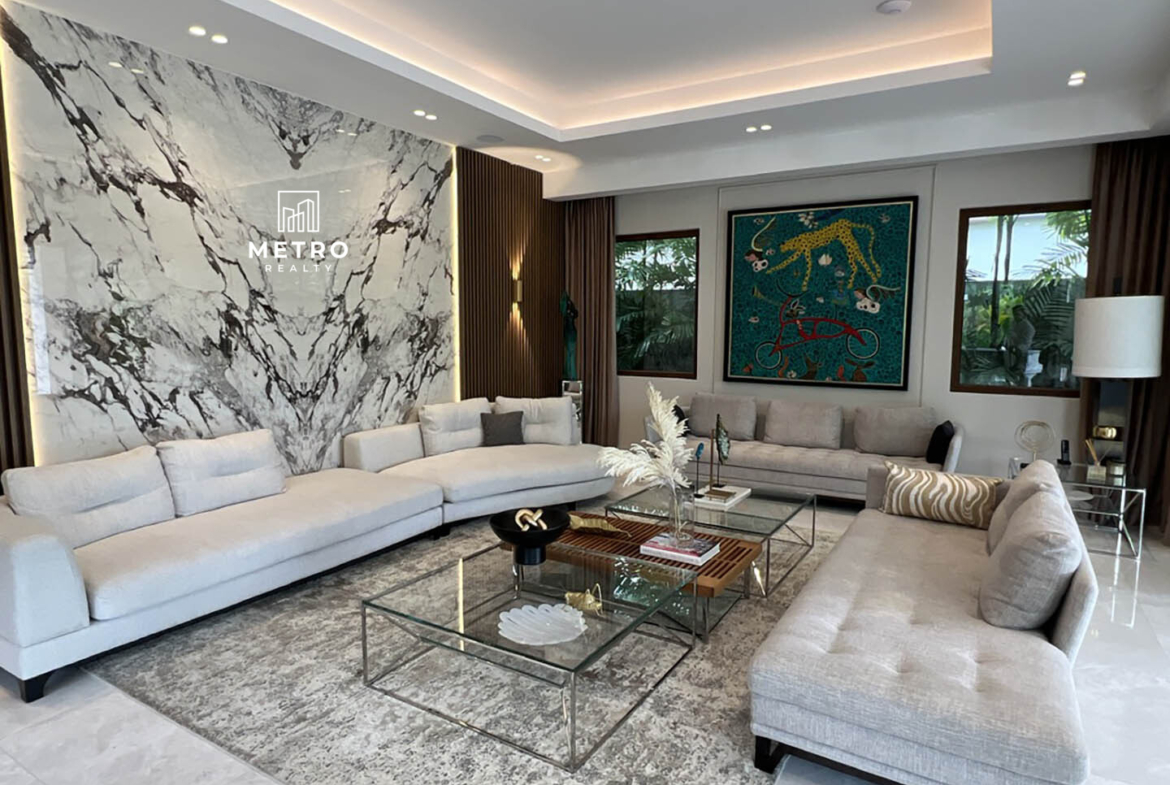 Houses for Sale in the Country of Panama Living Room