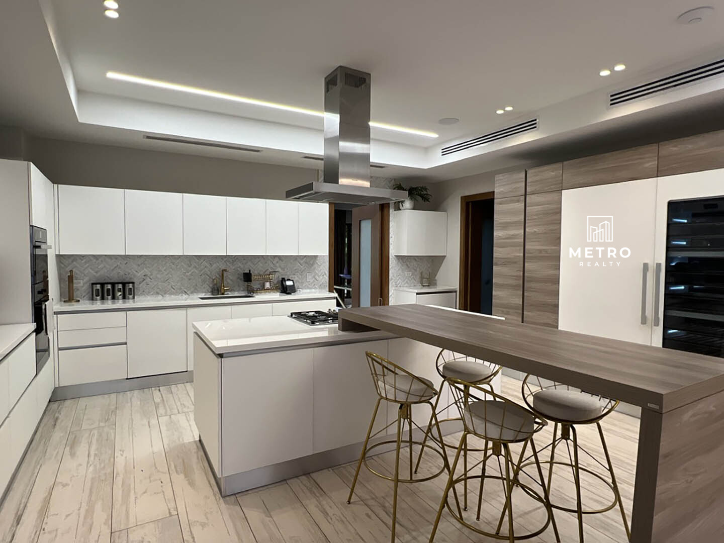 Houses for Sale in the Country of Panama Luxury Kitchen