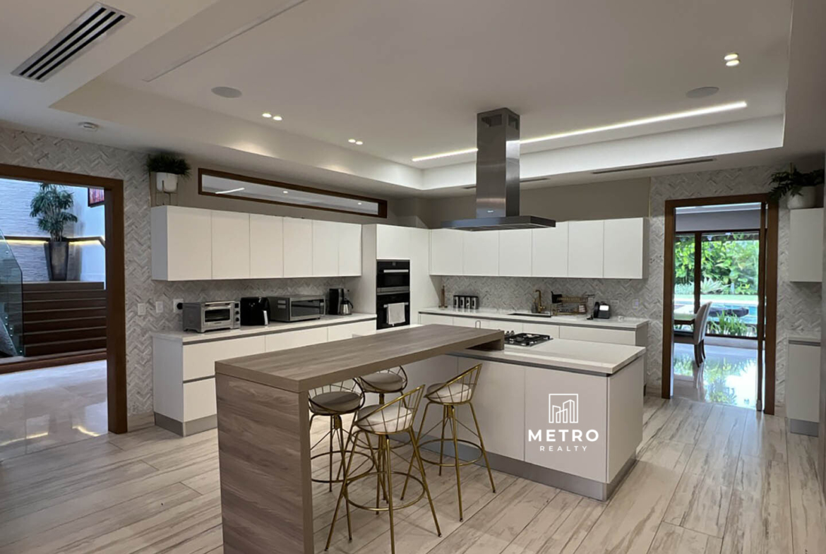 Houses for Sale in the Country of Panama Modern Kitchen