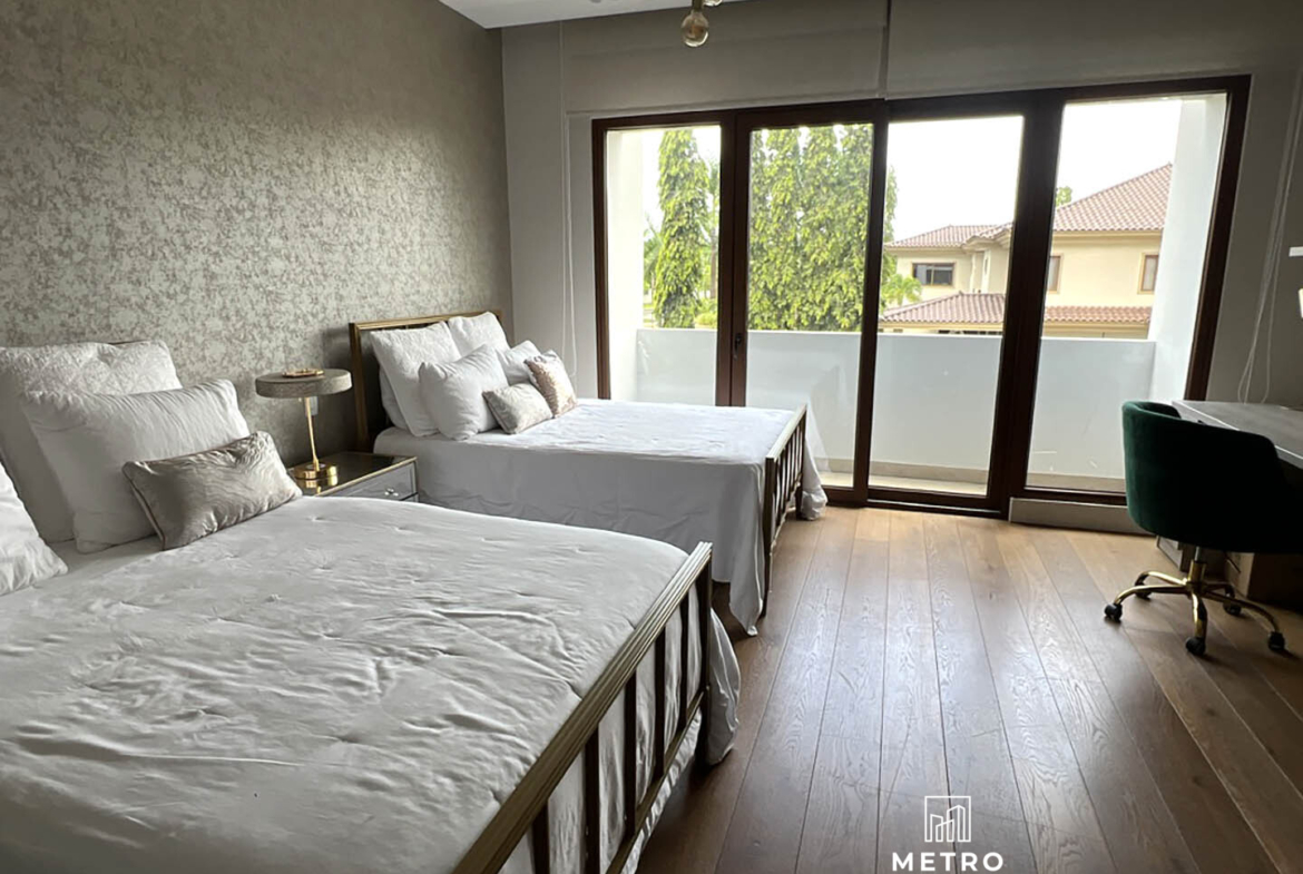 Houses for Sale in the Country of Panama Modern bedroom