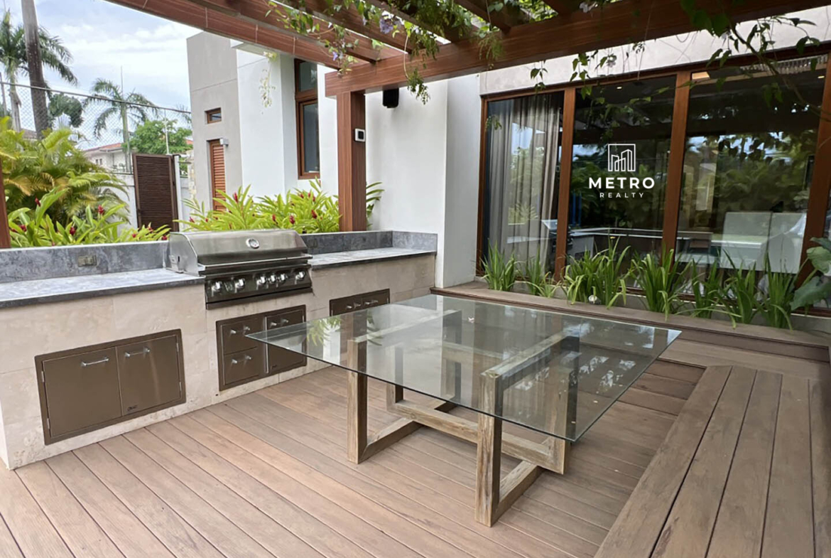 Houses for Sale in the Country of Panama Outdoor