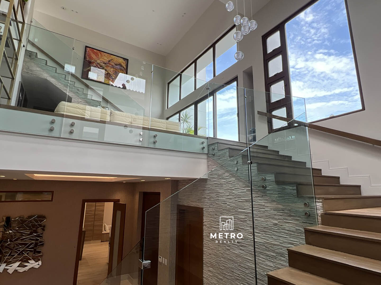 Houses for Sale in the Country of Panama Stairs view