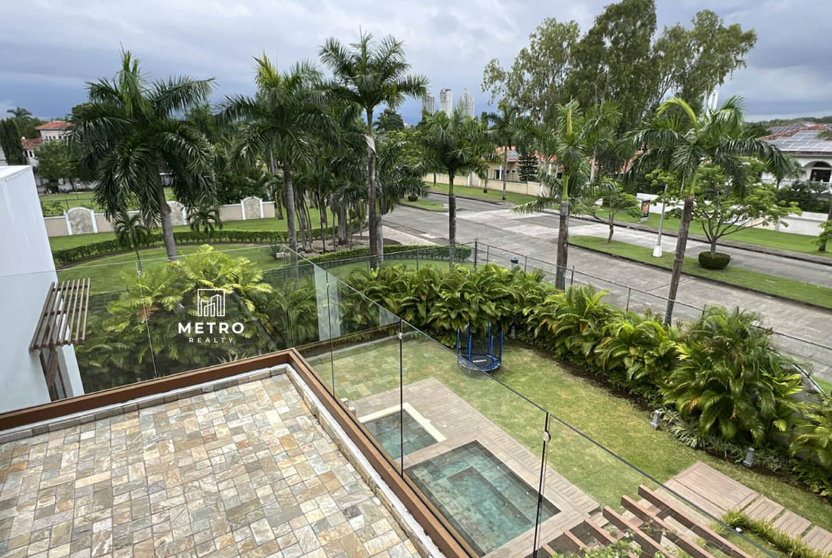 Houses for Sale in the Country of Panama Terrace