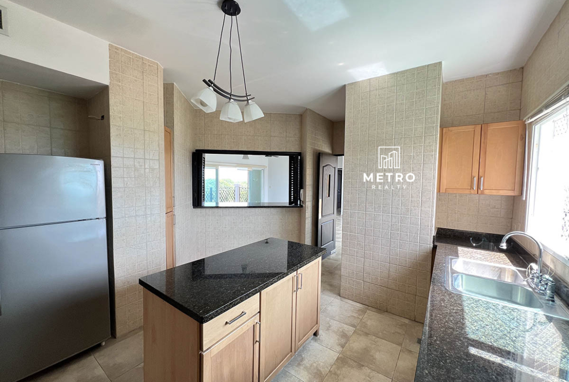 Alcazar Coronado For Sale Kitchen Area
