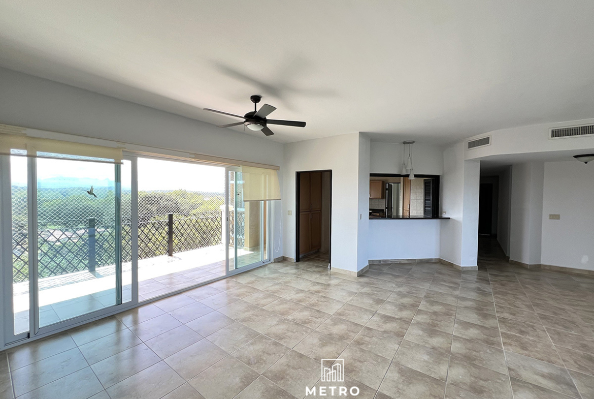 Alcazar Coronado For Sale Spacious Living