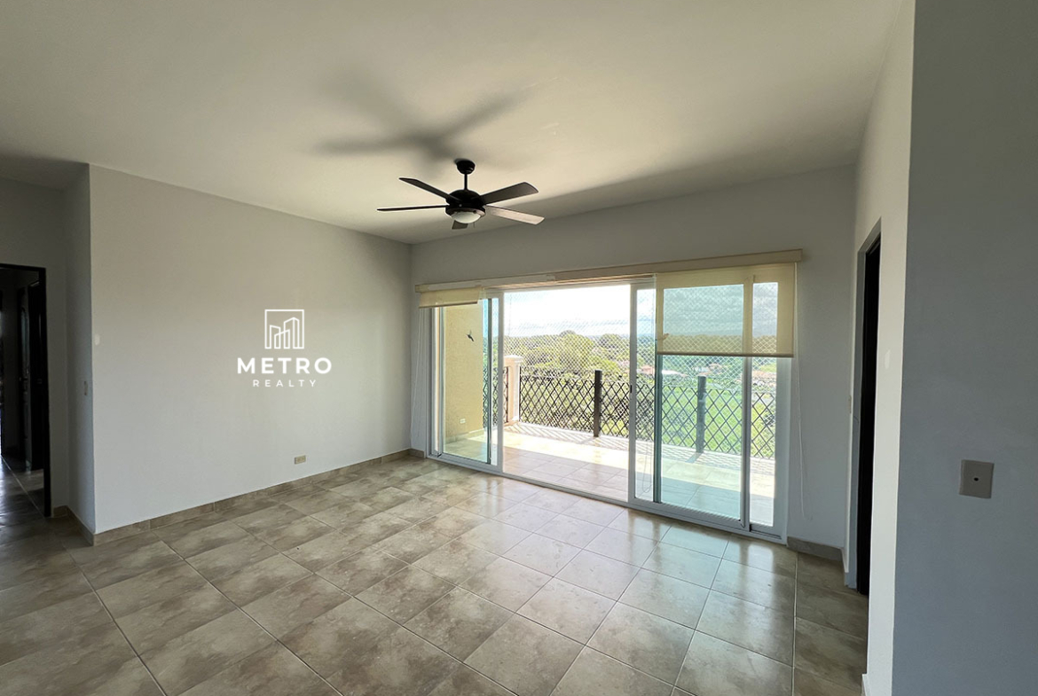 Alcazar Coronado For Sale living room
