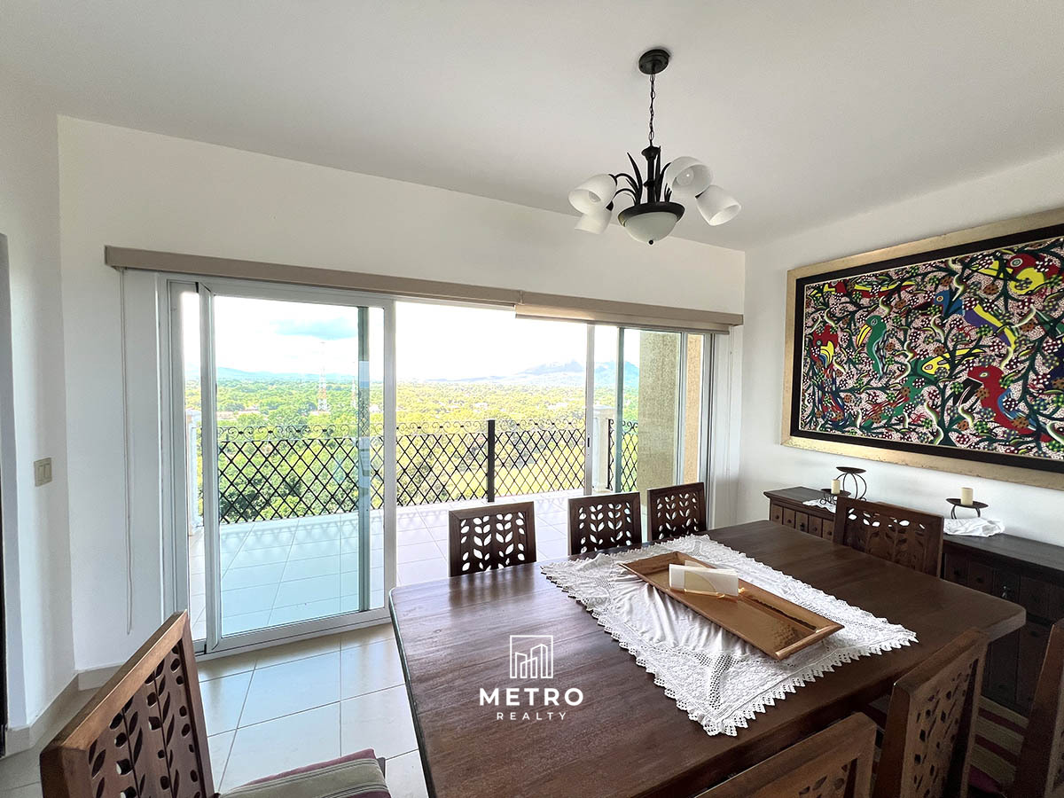 Alcazar For Sale Elegant Elegant interiors and functional design Dining