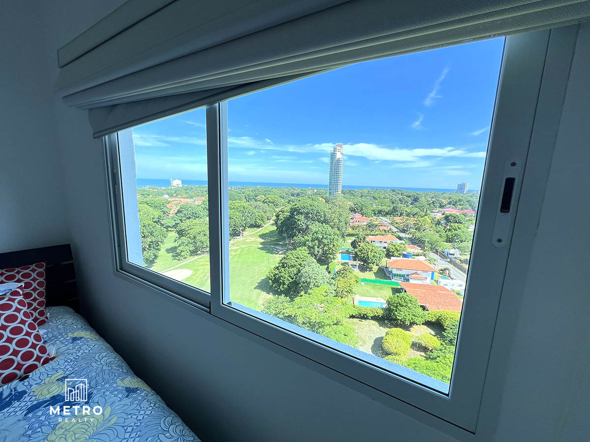 Alcazar For Sale Elegant Stylish window with view