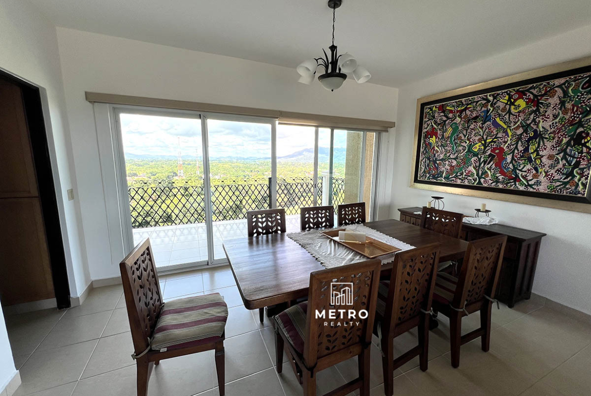 Alcazar For Sale Modern Relaxing Dining room