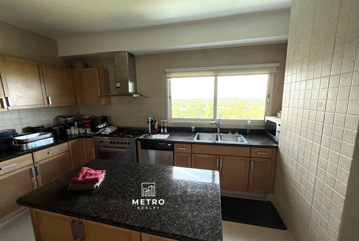 Alcazar For Sale Stylish kitchen