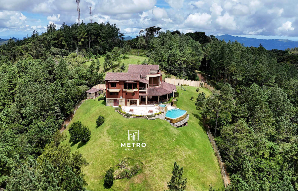 Altos del Maria Panama Real Estate House View