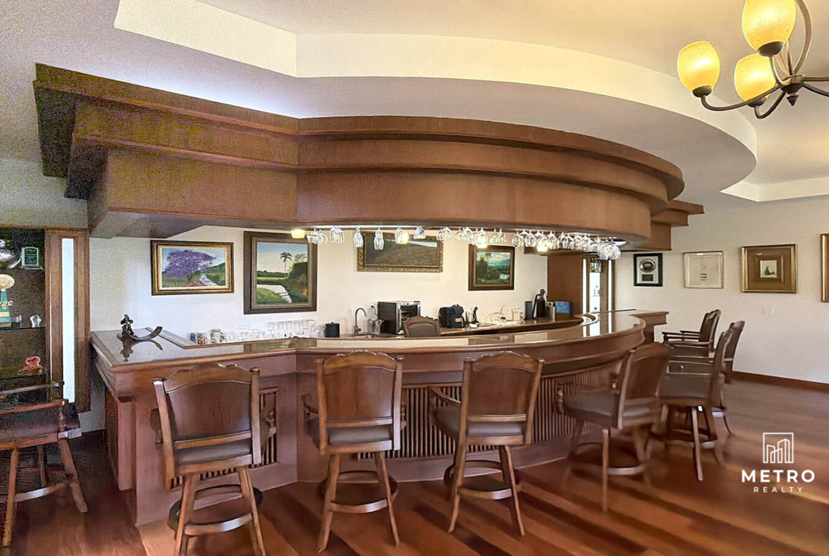 Altos del Maria Panama Real Estate Beautiful Bar