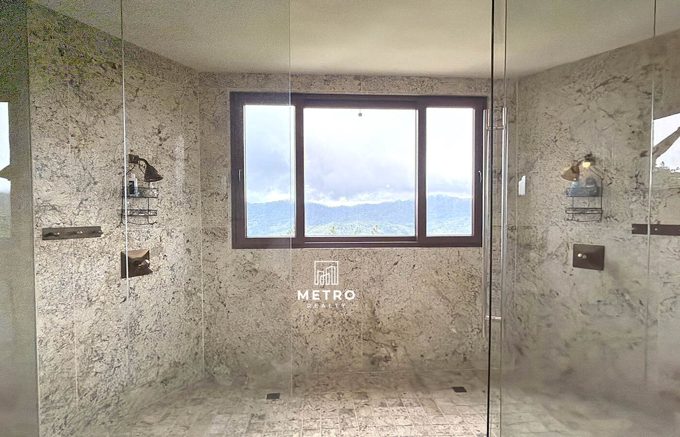 Altos del Maria Panama Real Estate Beautiful Bathroom