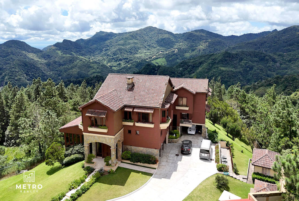 Altos del Mari Panama Real Estate House View