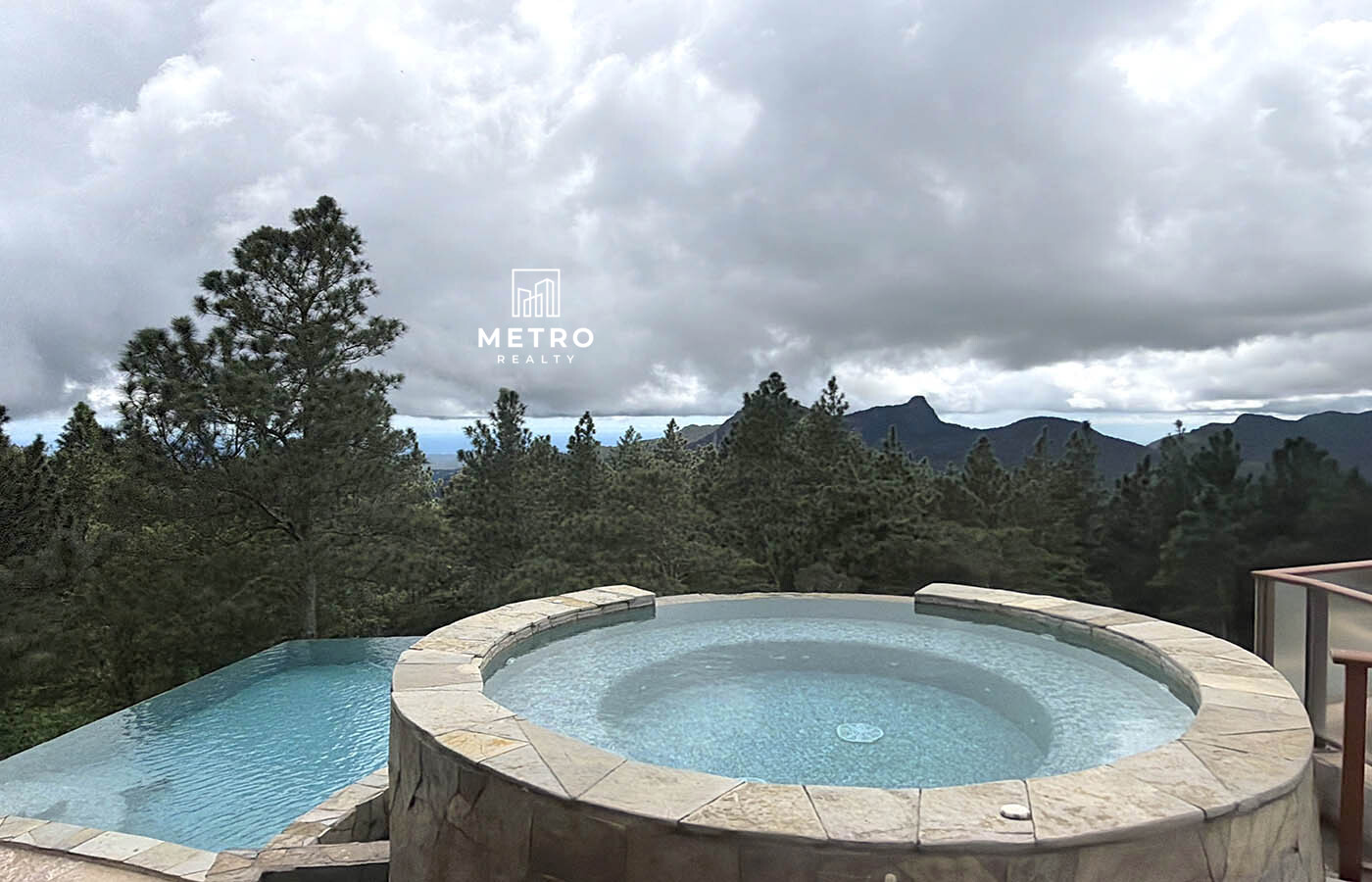 Altos del Maria Panama Real Estate Luxury Jacuzzi