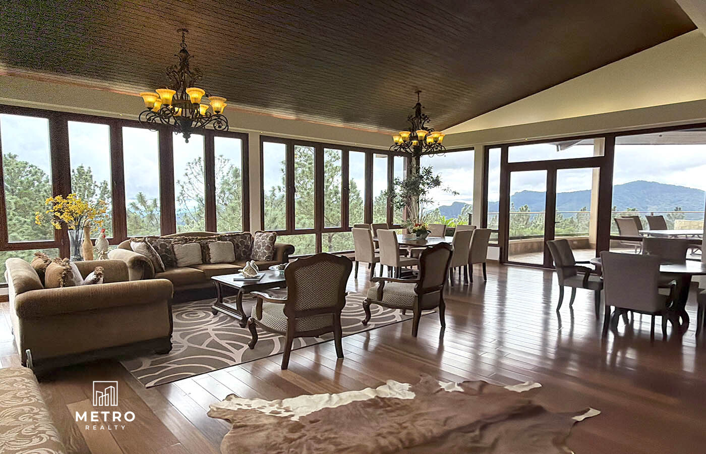Altos del Maria Panama Real Estate Luxury Living Room