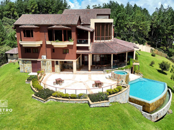 Altos del Maria Panama Real Estate Mansion