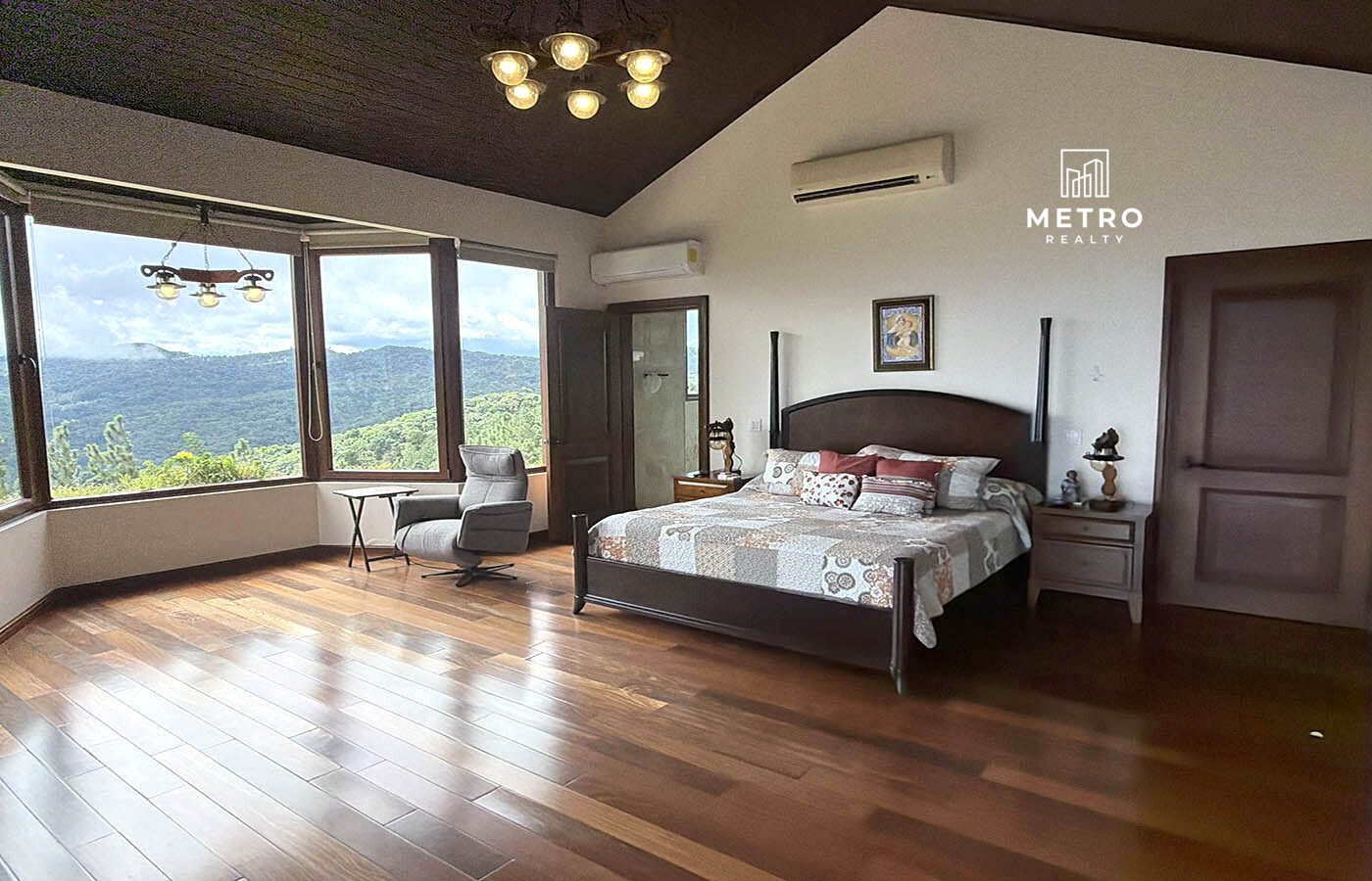 Altos del Maria Panama Real Estate Master Bedroom