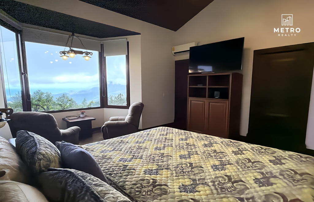 Altos del Maria Panama Real Estate Nice Bedroom