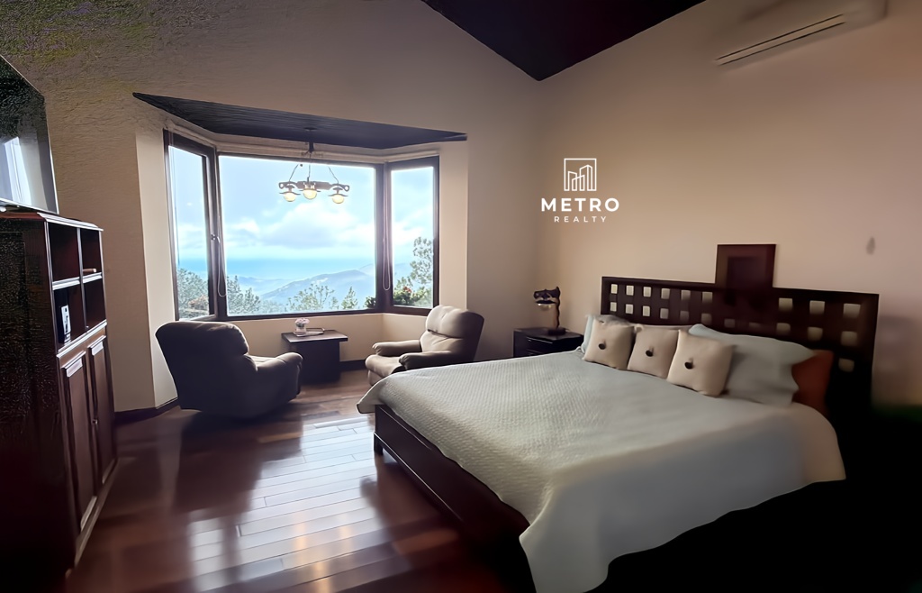 Altos del Maria Panama Real Estate Spacious Bedroom
