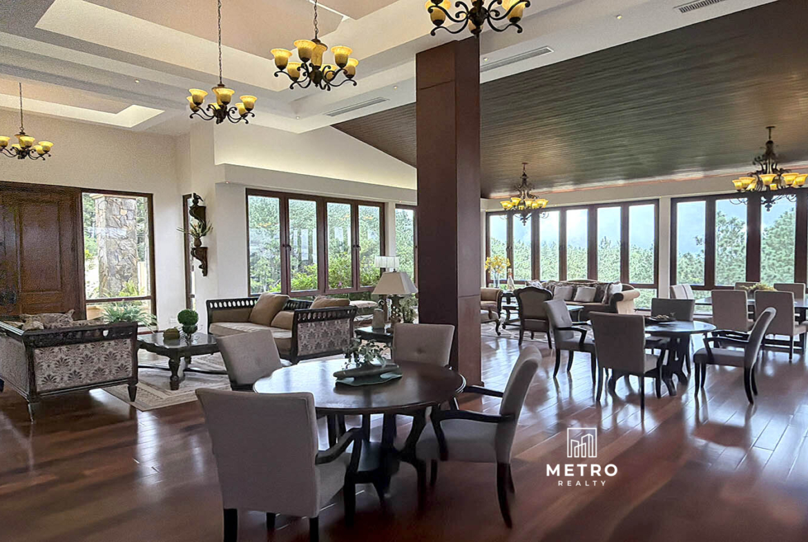 Altos del Maria Panama Real Estate Spacious Living Room