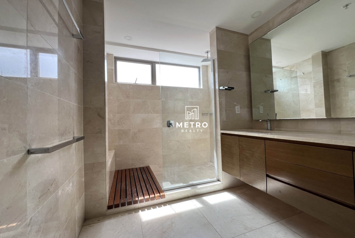 Santa Maria Panama Condo for Sale Modern Bathroom