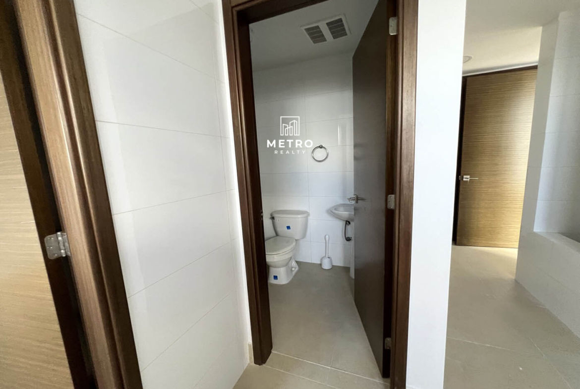 Santa Maria Panama Condo for Sale Social Bathroom