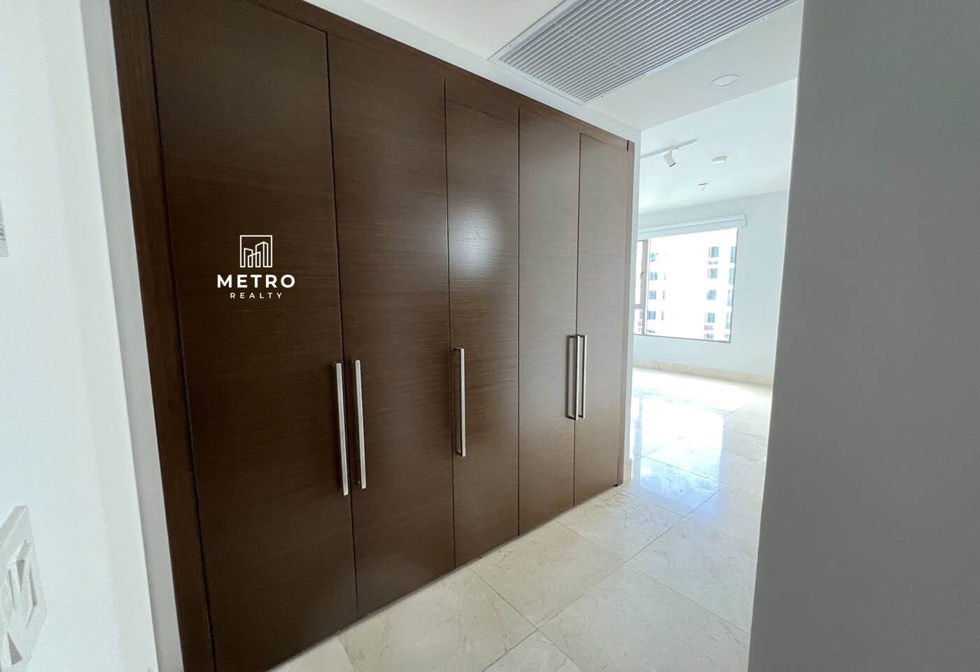 Santa Maria Panama Condo for Sale Walk in Closet