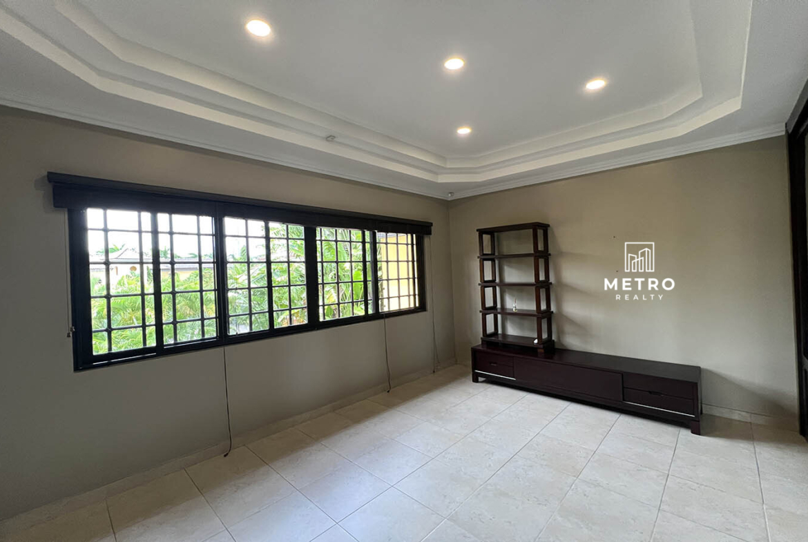 Costa del Este Panama Homes for Sale Bedroom with Furniture