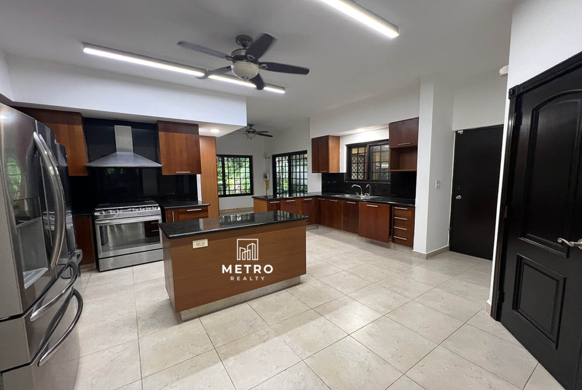 Costa del Este Panama Homes for Sale Kitchen