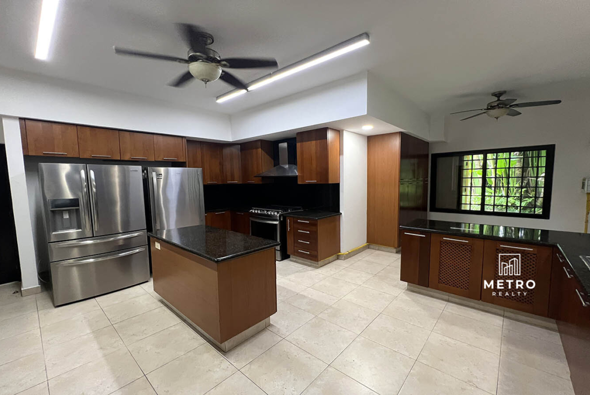 Costa del Este Panama Homes for Sale Modern Kitchen