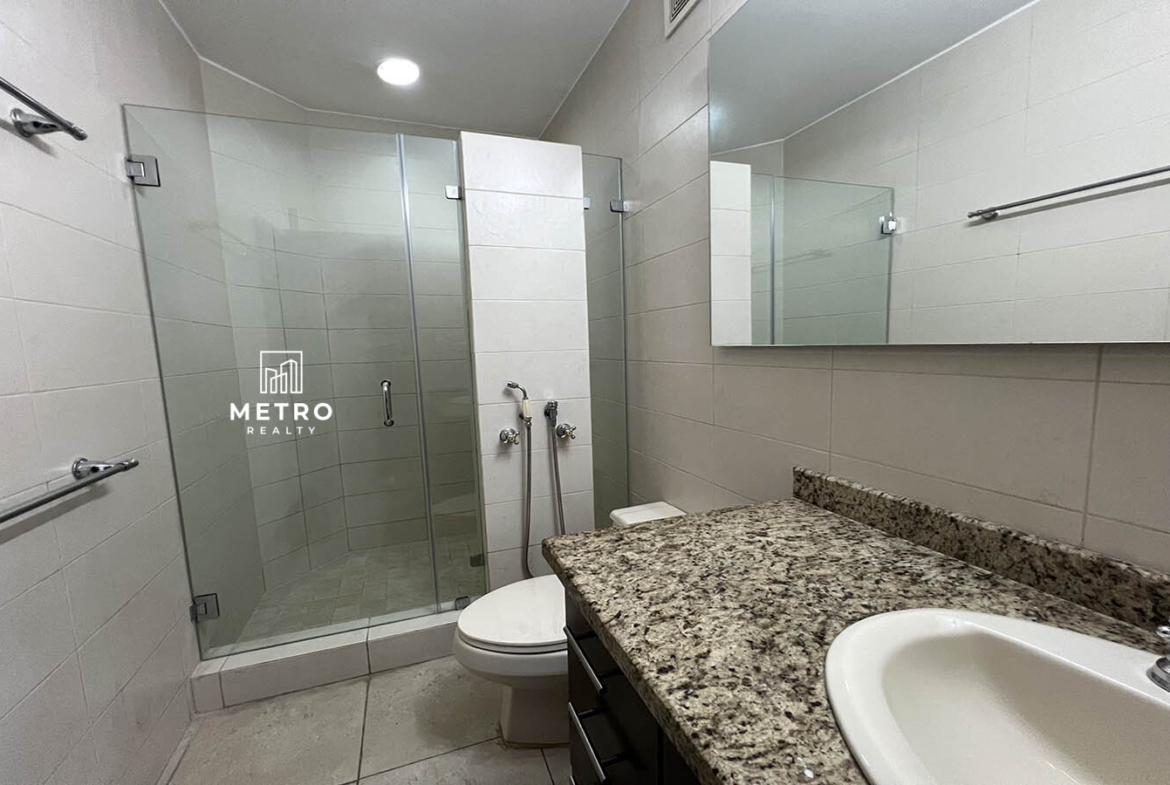 Costa del Este Panama Homes for Sale Spacious Bathroom